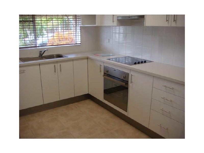 2/57 Brisbane Street, St Lucia QLD 4067