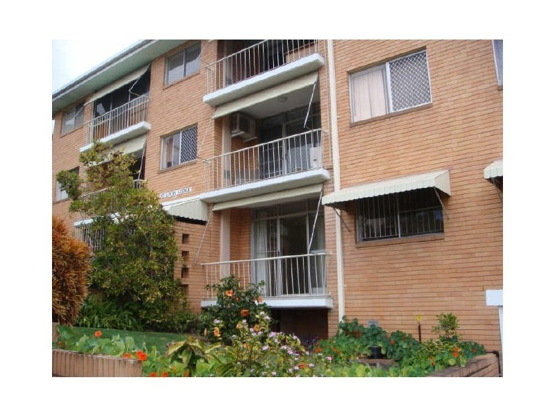 2/57 Brisbane Street, St Lucia QLD 4067