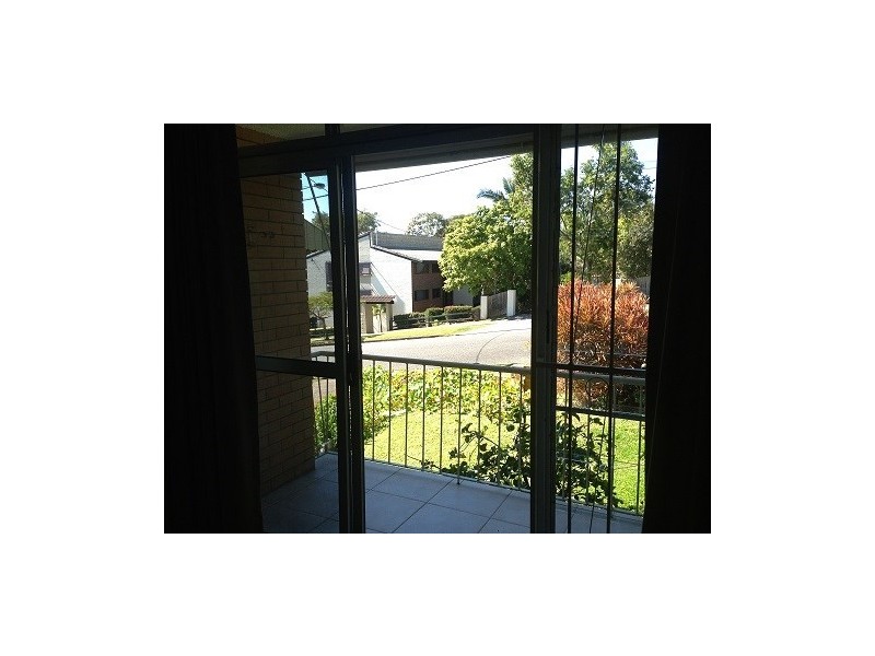 2/57 Brisbane Street, St Lucia QLD 4067