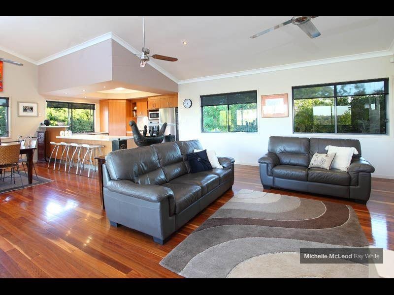 5 Bielby Road, Kenmore QLD 4069