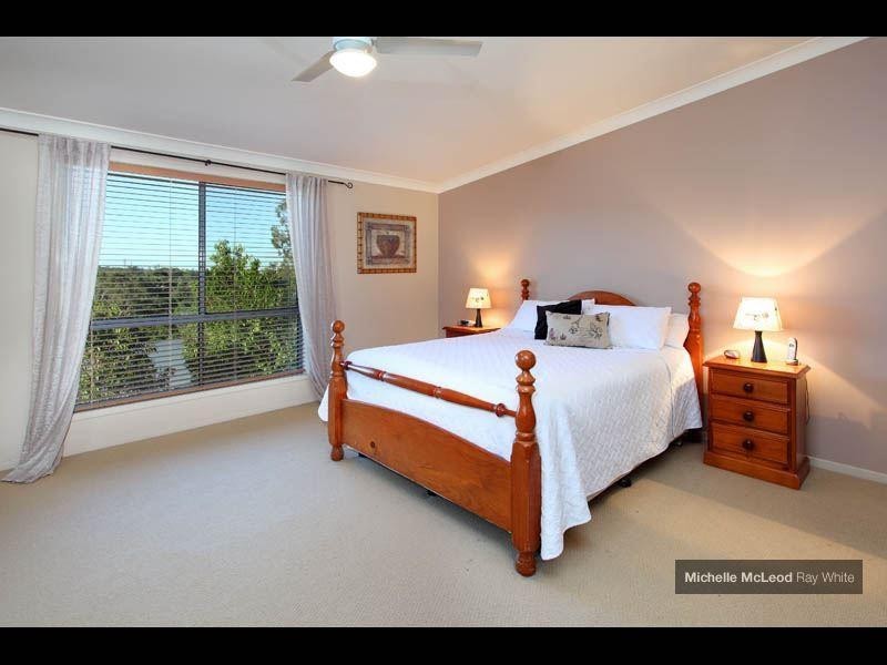 5 Bielby Road, Kenmore QLD 4069