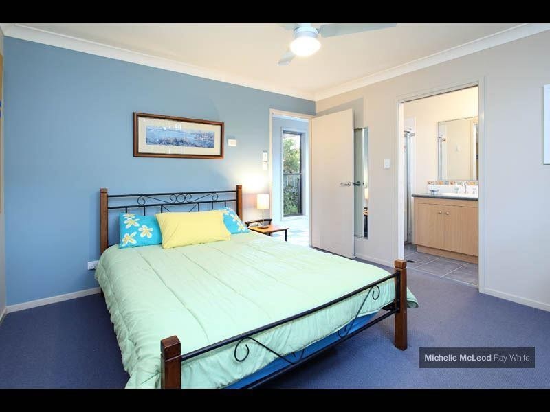 5 Bielby Road, Kenmore QLD 4069