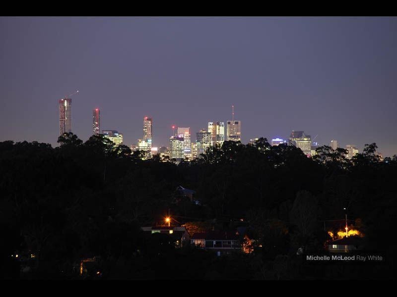 5 Bielby Road, Kenmore QLD 4069