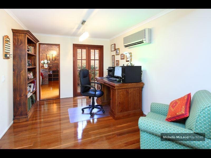 44 Goolman Street, Chapel Hill QLD 4069