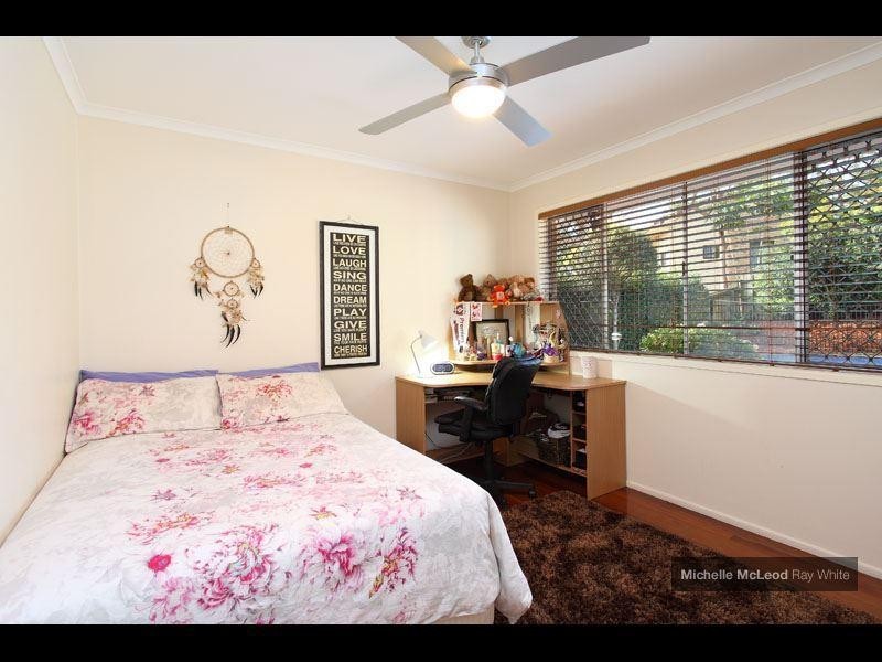 44 Goolman Street, Chapel Hill QLD 4069