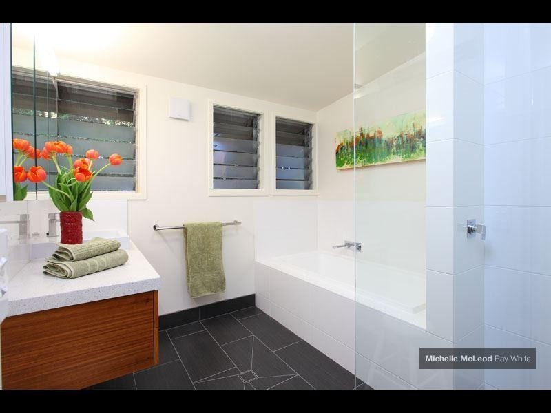 24 Kookaburra Street, Kenmore Hills QLD 4069