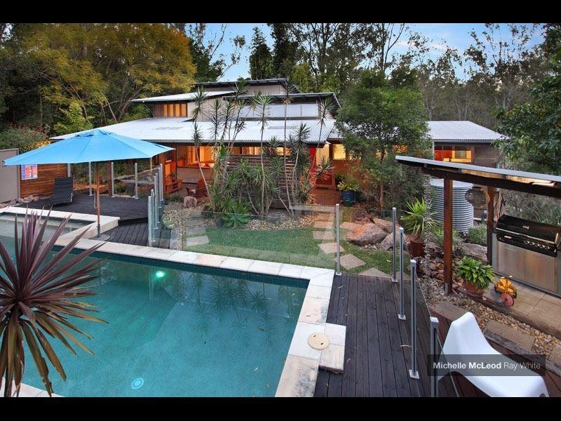 24 Kookaburra Street, Kenmore Hills QLD 4069