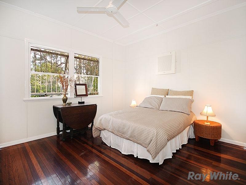 29 Equinox Street, Taringa QLD 4068