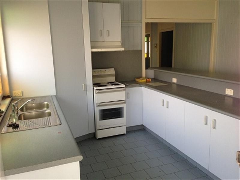 37 Hillsdon Road, Taringa QLD 4068