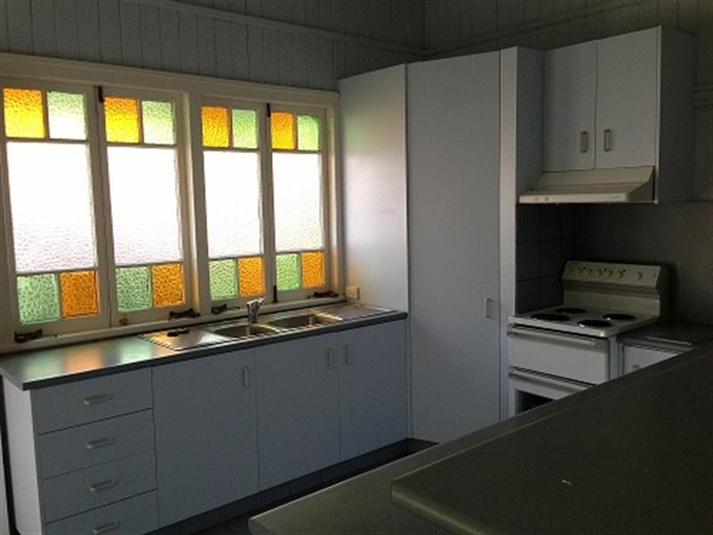 37 Hillsdon Road, Taringa QLD 4068