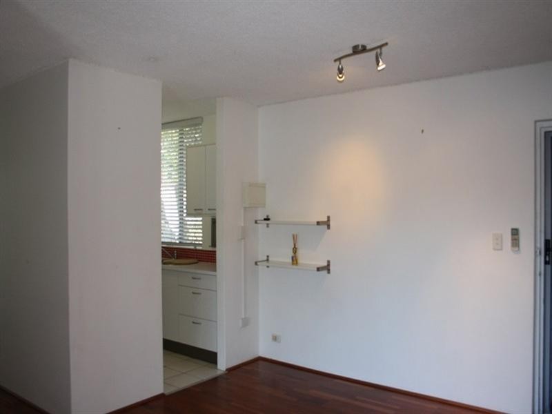 2/47 Elizabeth Street, Toowong QLD 4066