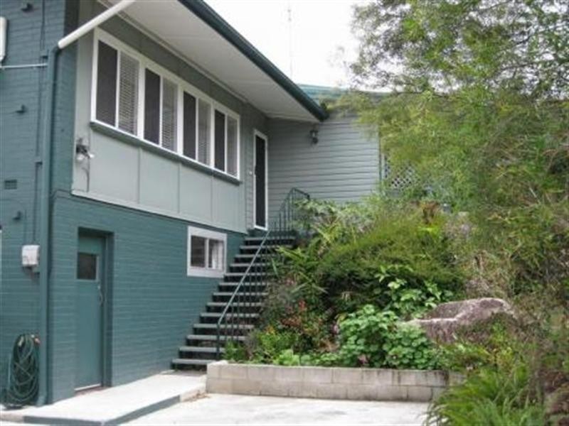 5 Norm Street, Kenmore QLD 4069