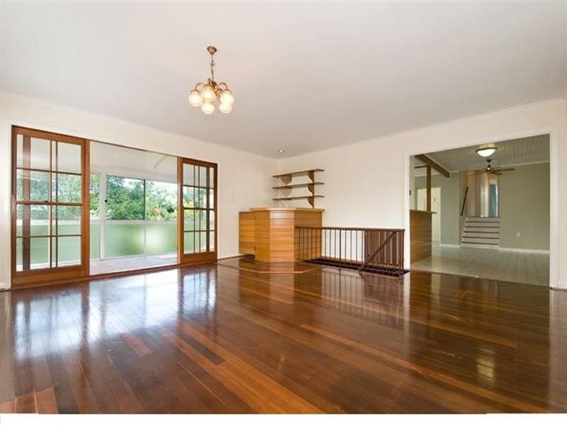 5 Norm Street, Kenmore QLD 4069