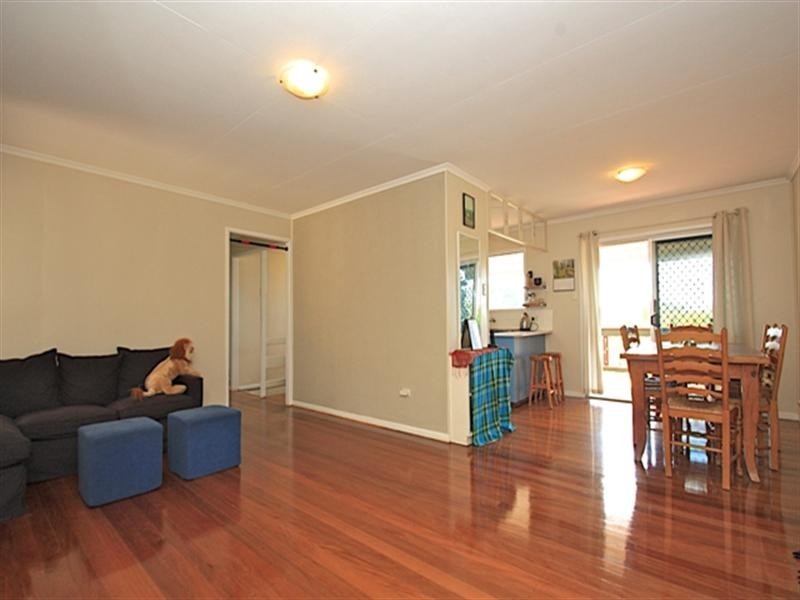 79 Mingera Street, Mansfield QLD 4122