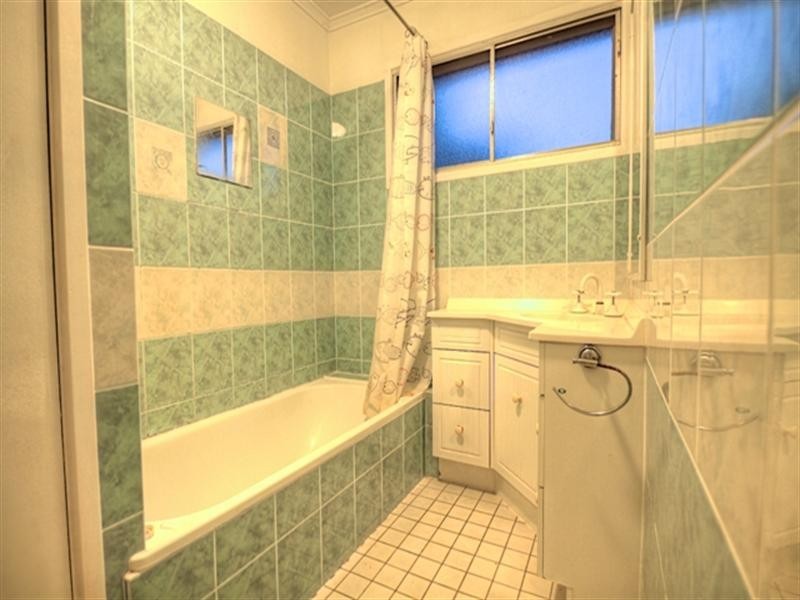 79 Mingera Street, Mansfield QLD 4122