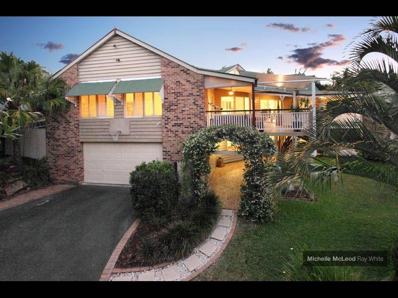 6 Larter Court, Brookfield QLD 4069