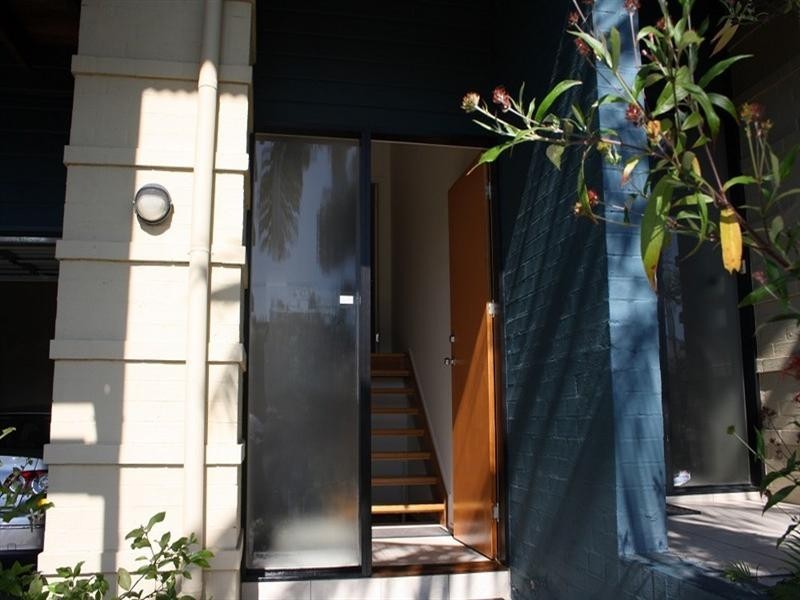 55 Dengate Lane, St Lucia QLD 4067