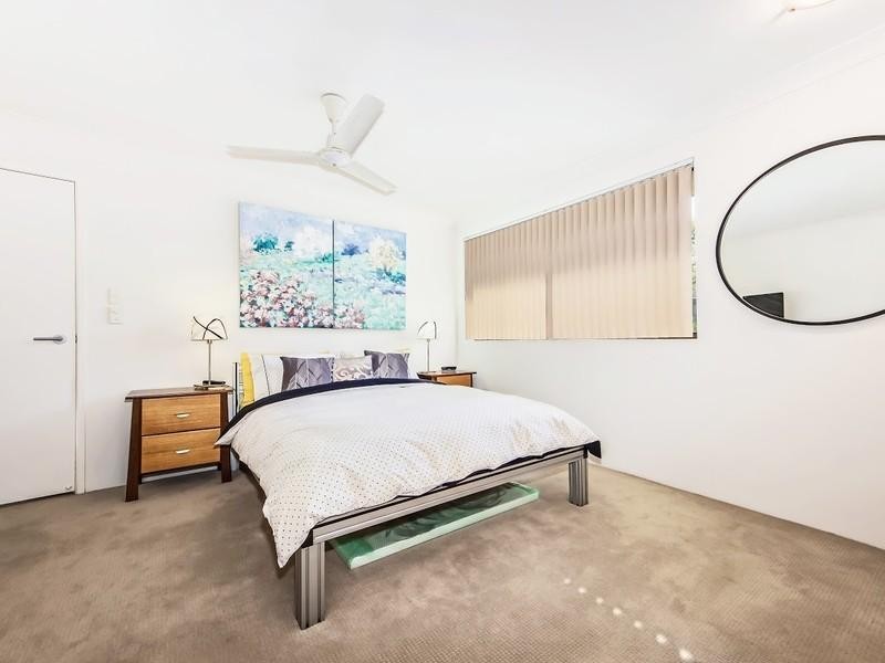 6/5 Shirley Street, Indooroopilly QLD 4068