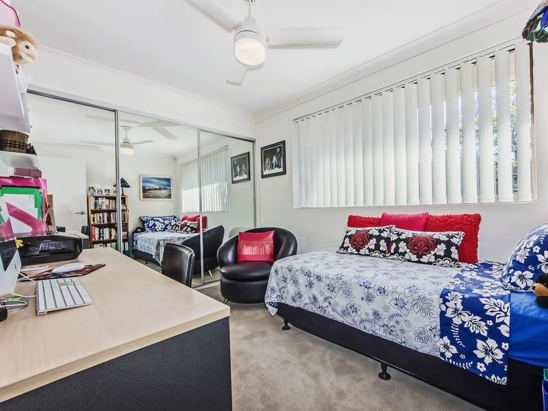 6/5 Shirley Street, Indooroopilly QLD 4068