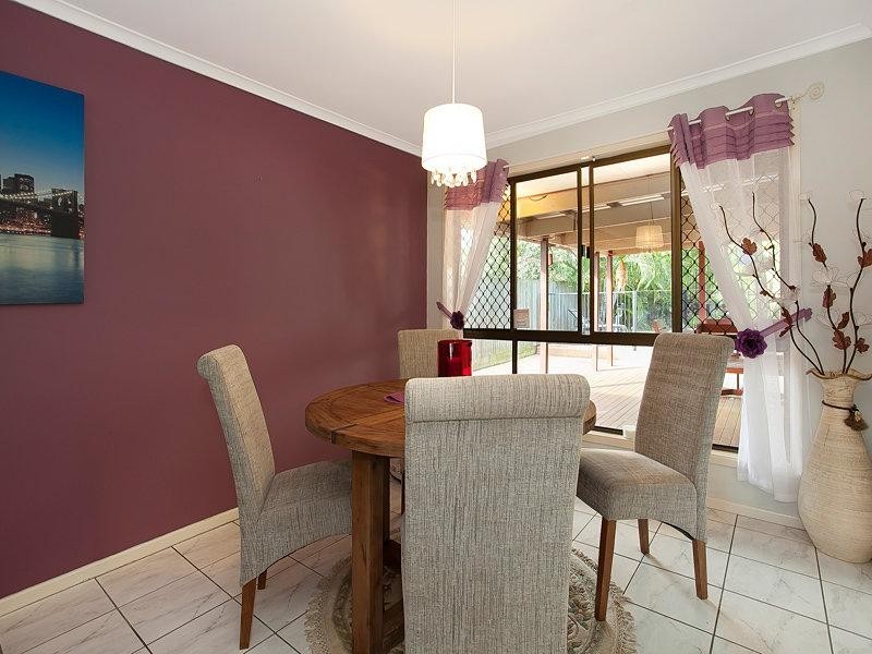 34 Glen Ross Road, Sinnamon Park QLD 4073