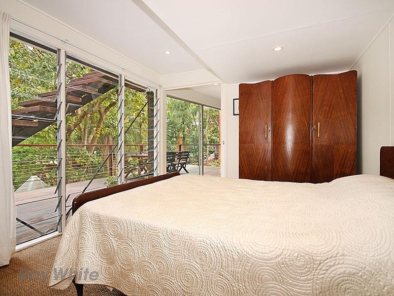 146 Russell Terrace, Indooroopilly QLD 4068