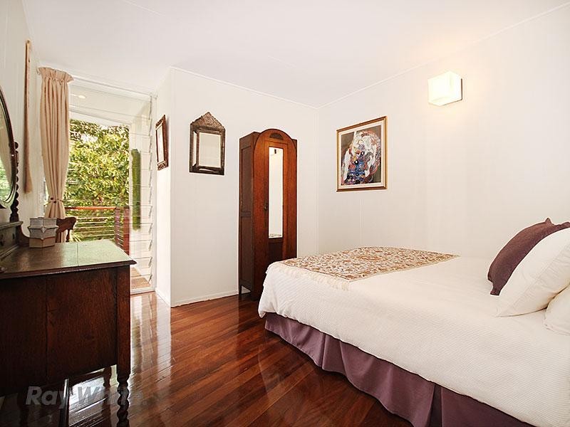 146 Russell Terrace, Indooroopilly QLD 4068