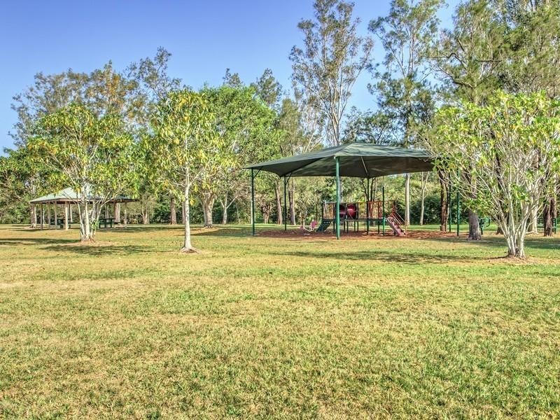 52 Creekside Street, Kenmore Hills QLD 4069