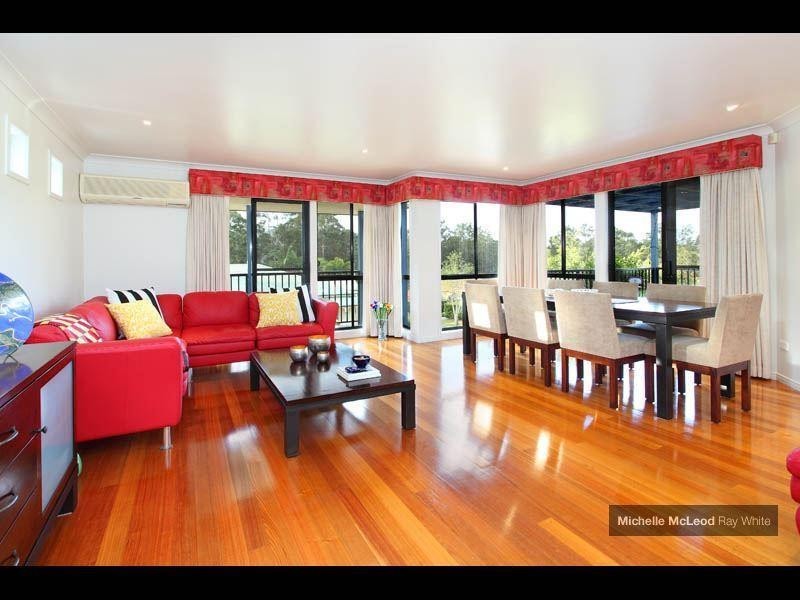 17 Carissa Place, Chapel Hill QLD 4069