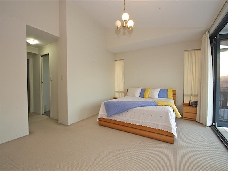 233 Vulture Street, South Brisbane QLD 4101