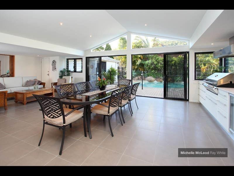 47 Marmindie Street, Chapel Hill QLD 4069