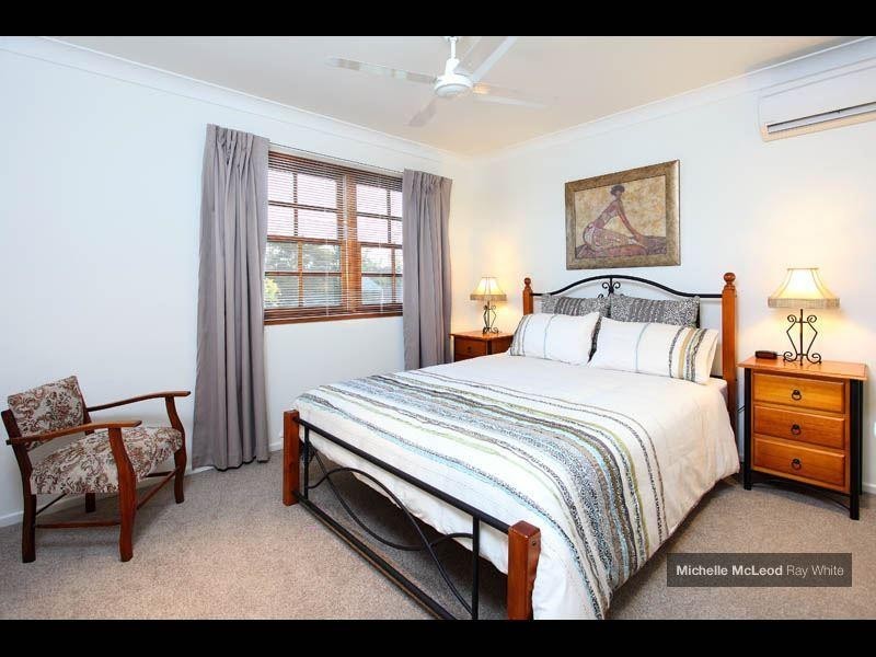 47 Marmindie Street, Chapel Hill QLD 4069