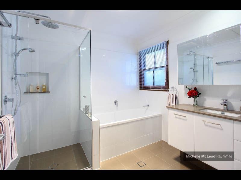 47 Marmindie Street, Chapel Hill QLD 4069