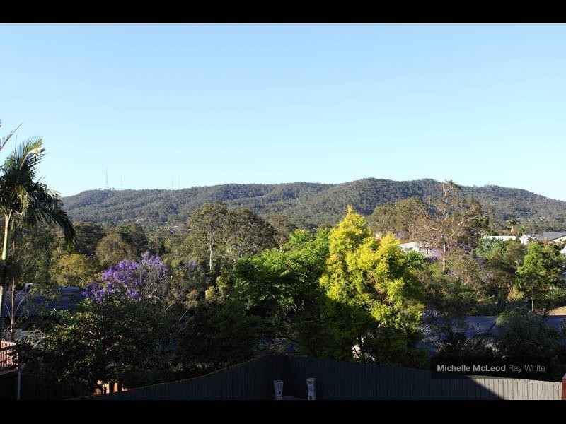 103 Bielby Road, Chapel Hill QLD 4069