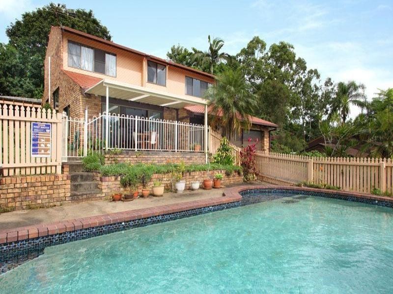 26 Marminde Street, Chapel Hill QLD 4069