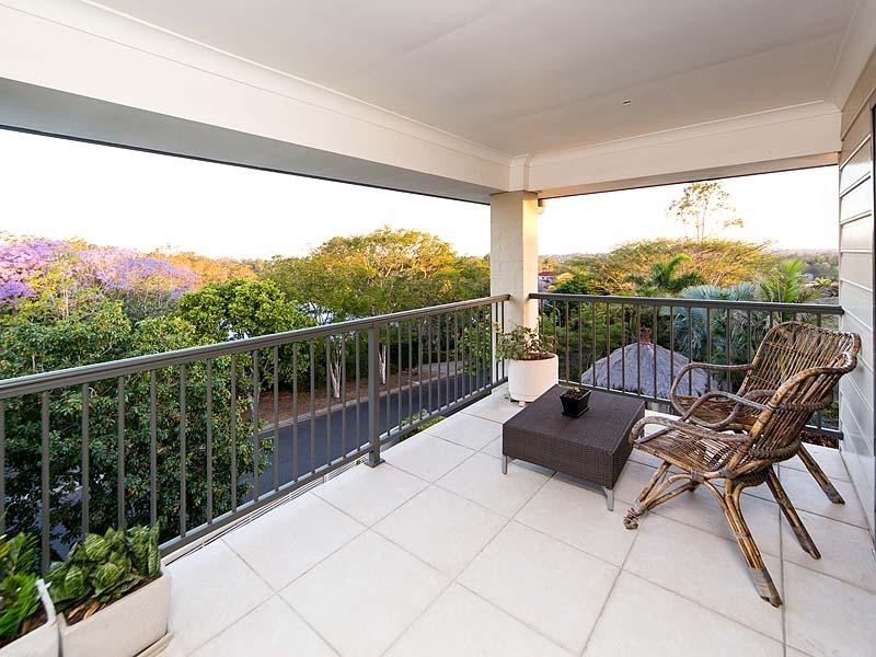 32 Gem Road, Kenmore QLD 4069