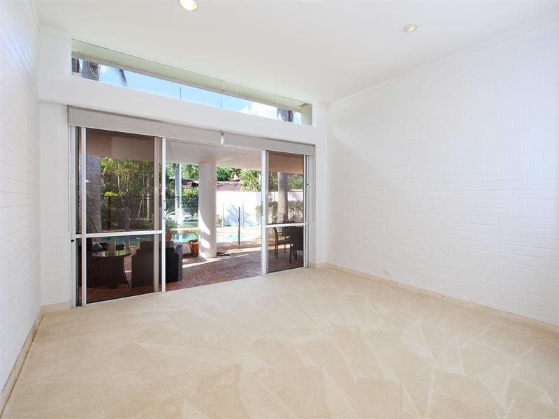 58 Marmindie Street, Chapel Hill QLD 4069