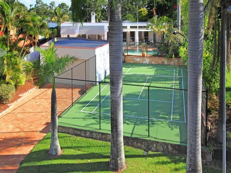 58 Marmindie Street, Chapel Hill QLD 4069