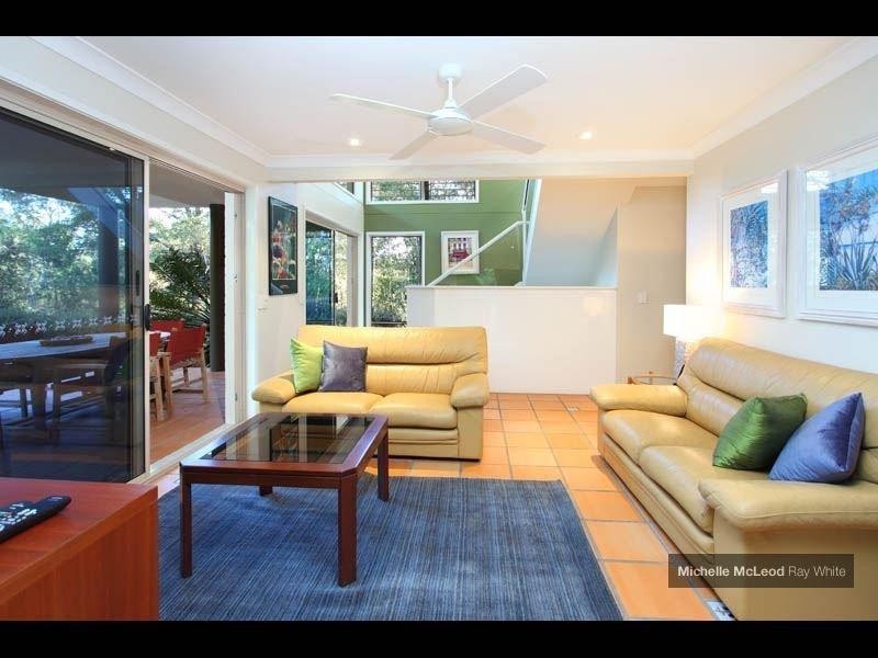 30 Tinarra Crescent, Kenmore Hills QLD 4069