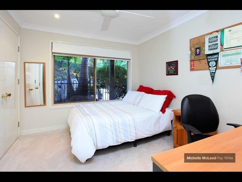 30 Tinarra Crescent, Kenmore Hills QLD 4069