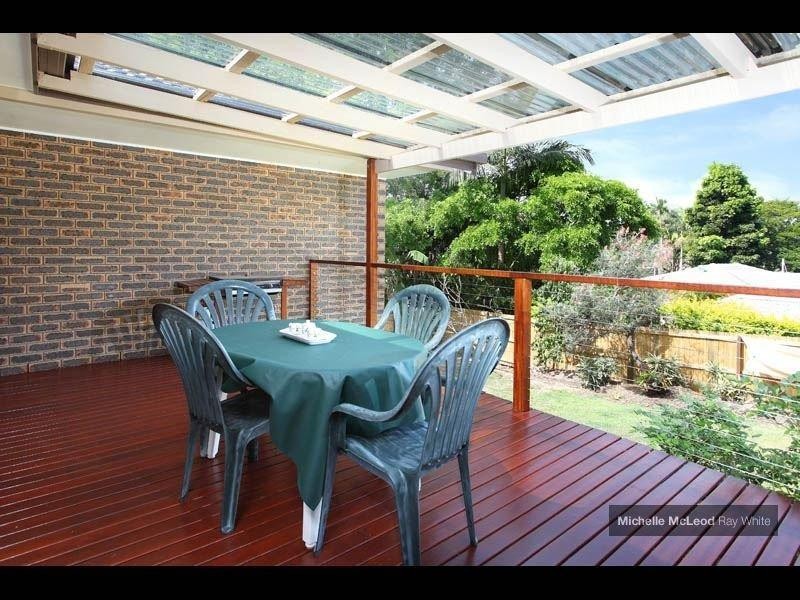 34 Morningview Street, Chapel Hill QLD 4069