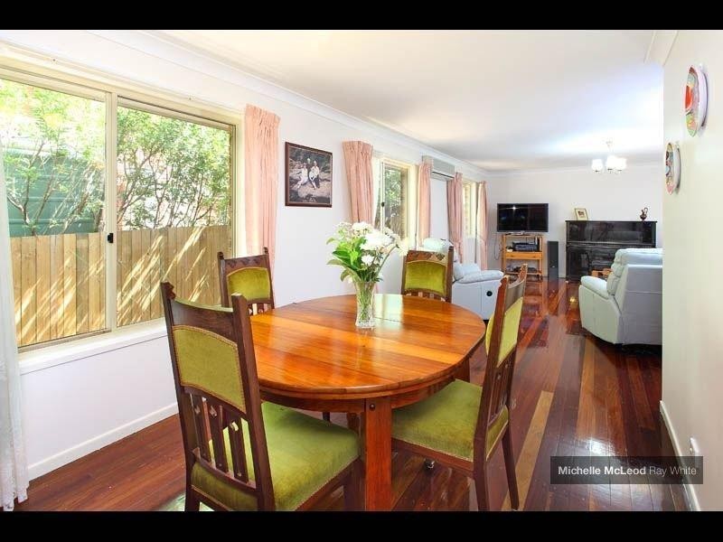 34 Morningview Street, Chapel Hill QLD 4069