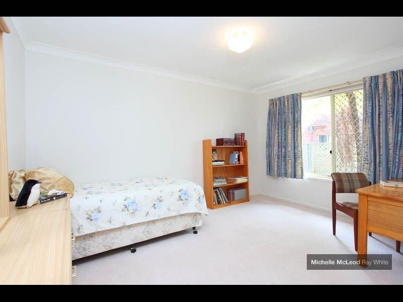 34 Morningview Street, Chapel Hill QLD 4069