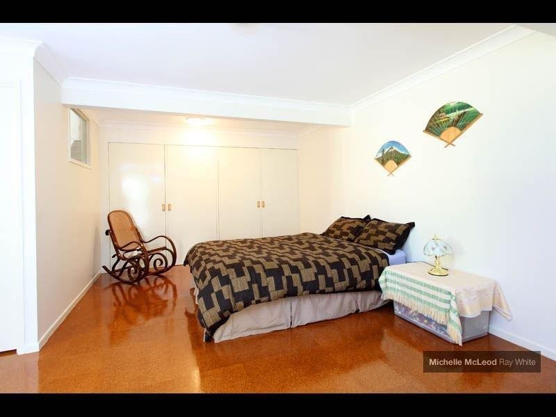 34 Morningview Street, Chapel Hill QLD 4069