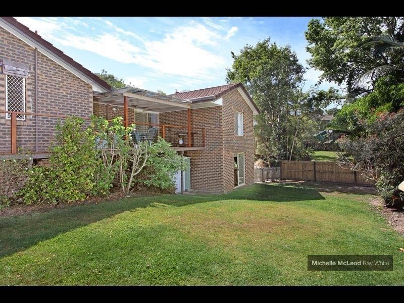 34 Morningview Street, Chapel Hill QLD 4069