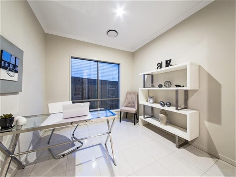 33 Brisbane Avenue, Camp Hill QLD 4152