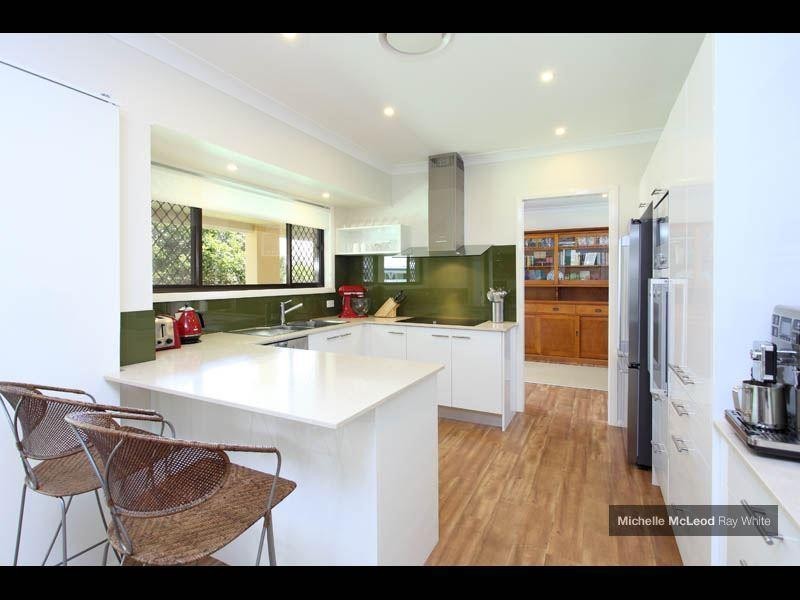 49 Kirkdale Road, Chapel Hill QLD 4069