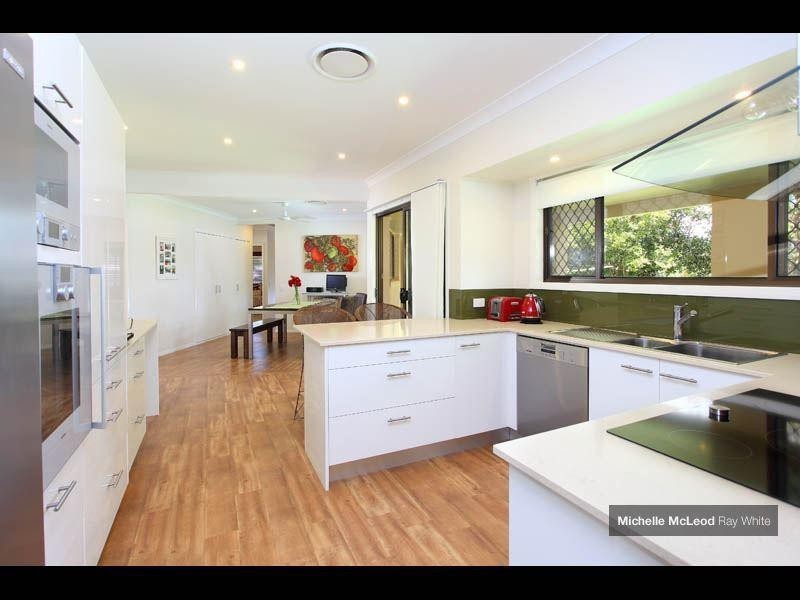 49 Kirkdale Road, Chapel Hill QLD 4069