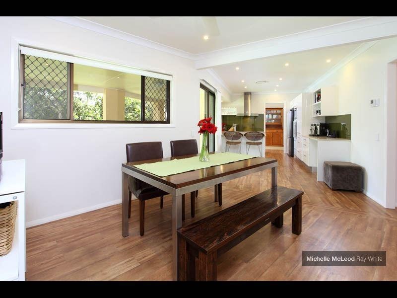 49 Kirkdale Road, Chapel Hill QLD 4069