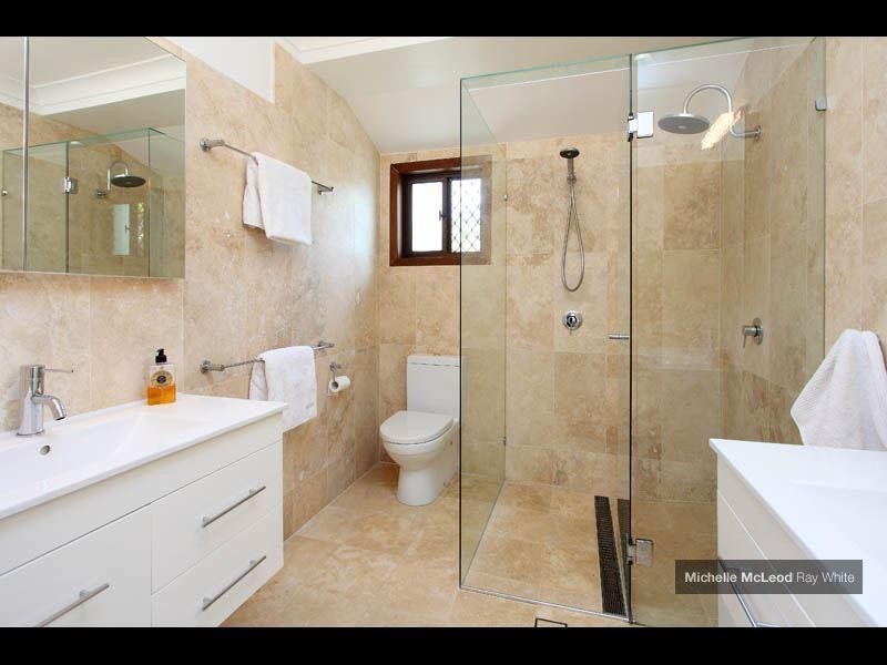 49 Kirkdale Road, Chapel Hill QLD 4069