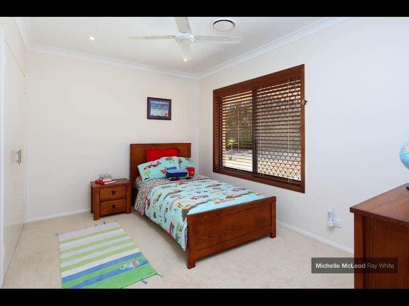 49 Kirkdale Road, Chapel Hill QLD 4069